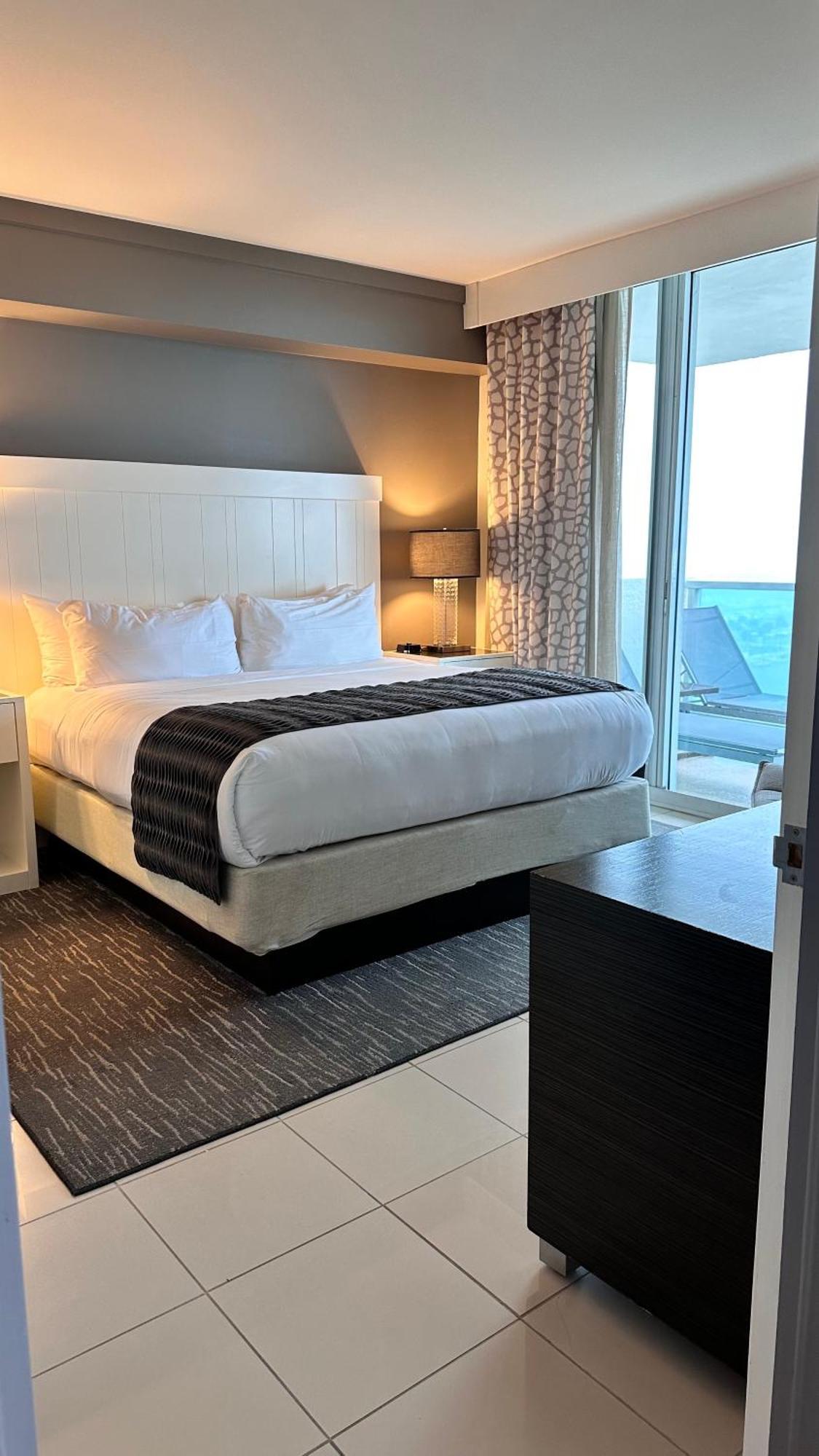 Appartement Breathtaking Direct Bay Views 2 Bedroom With Parking Miami